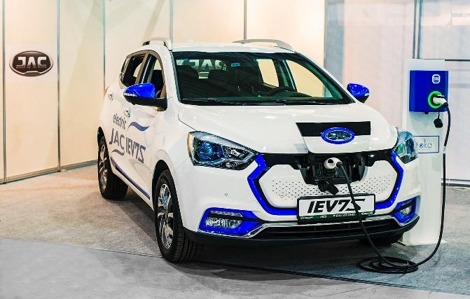В УКРАЇНІ ПРЕЗЕНТОВАНО НОВИЙ ЕЛЕКТРОКРОСОВЕР JAC IEV7S