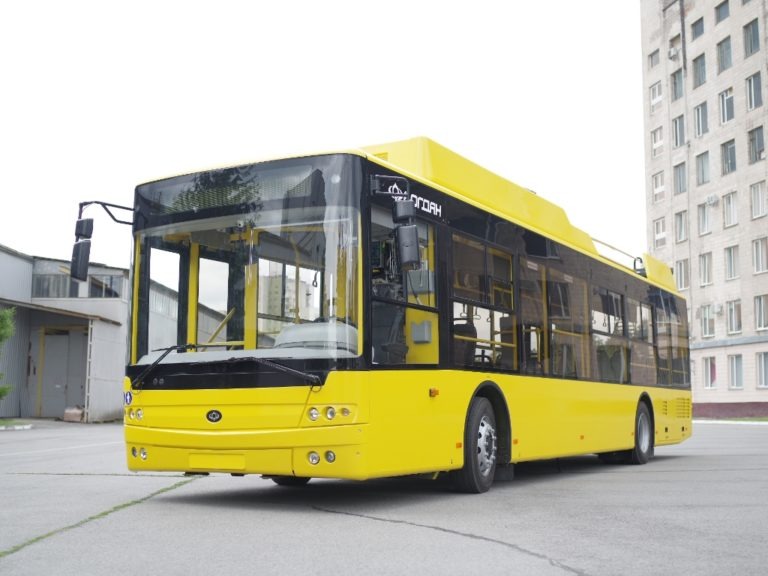 ДО ПОЛТАВИ НАДІЙШЛА ПОЛОВИНА ЗАМОВЛЕНИХ ТРОЛЕЙБУСІВ «БОГДАН Т70117»