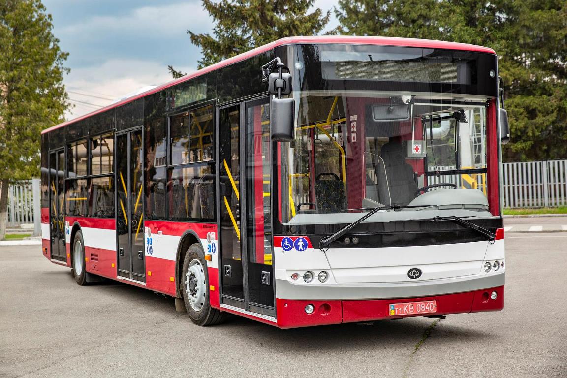 НА ЛУЦЬКОМУ АВТОЗАВОДІ ЗДИВОВАНІ ЗАЯВАМИ МІСЬКОГО ГОЛОВИ ЛЬВОВА