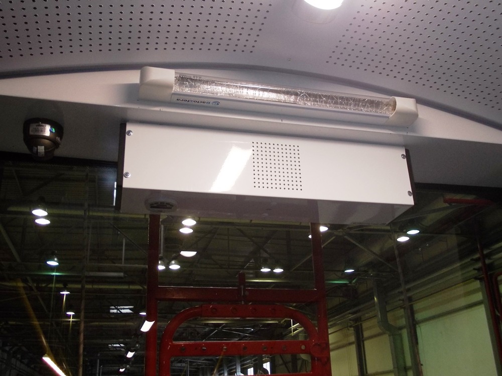 ВПЕРШЕ В УКРАЇНІ: У НОВОМУ ТРОЛЕЙБУСІ «БОГДАН Т70117» ДЛЯ ЛУЦЬКА ВСТАНОВИЛИ БАКТЕРИЦИДНІ РЕЦИРКУЛЯТОРИ ТА ОПРОМІНЮВАЧІ ДЛЯ ЗНЕЗАРАЖЕННЯ ПОВІТРЯ ТА ПОВЕРХОНЬ У САЛОНІ