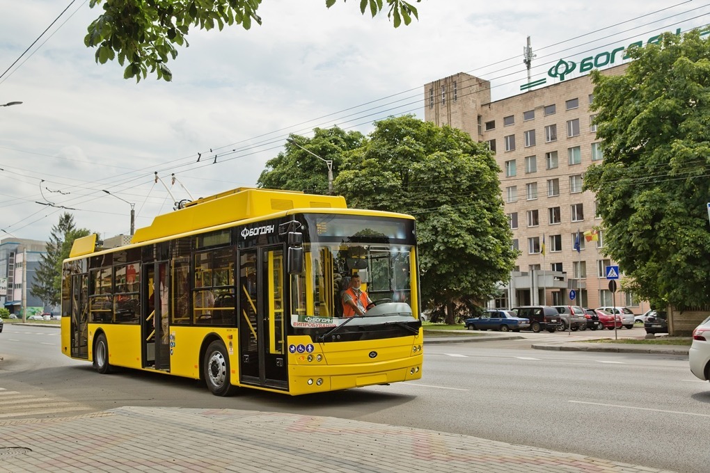 POLTAVA RECEIVED ALL 40 BOGDAN T70117 TROLLEYBUSES