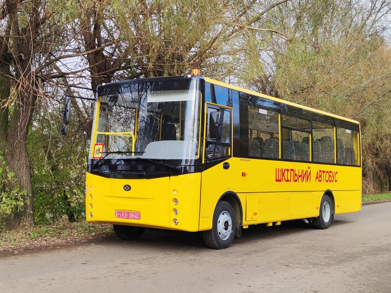SCHOOLCHILDREN OF HORODYSHCHE VILLAGE IN LUTSK DISTRICT RECEIVED A NEW BUS “BOGDAN A22412”